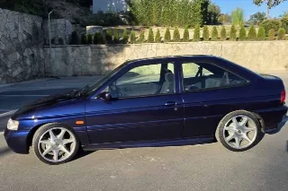 Foto 5 di 16: Ford Escort RS2000 F1 Edition | 1996 | Route 66 Auctions