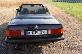 Foto 8 di 8: BMW 320i Cabriolet | 1987 | Route 66 Auctions