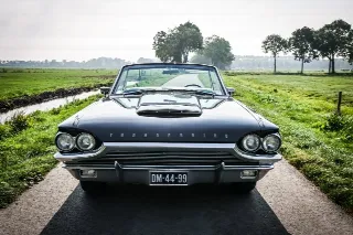 Foto 3 de 8: Ford Thunderbird | 1964 | Route 66 Auctions
