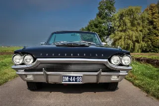 Foto 4 de 8: Ford Thunderbird | 1964 | Route 66 Auctions