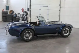 Foto 6 de 8: Shelby Cobra 427S/C CSX4000 | 1965 | Route 66 Auctions