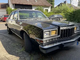Foto 4 di 8: Dodge Diplomat | 1988 | Route 66 Auctions