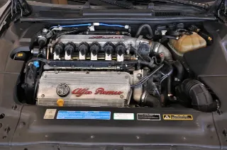 Foto 13 di 25: Alfa Romeo 166 2.0i V6 turbo cat Super