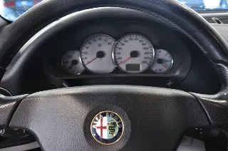 Foto 19 di 25: Alfa Romeo 166 2.0i V6 turbo cat Super