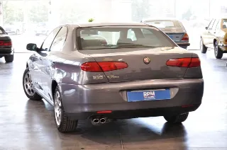 Foto 4 di 25: Alfa Romeo 166 2.0i V6 turbo cat Super
