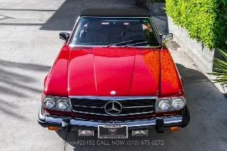 Foto 10 von 24: 1985 Mercedes Benz 380SL