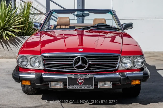 Foto 3 di 24: 1985 Mercedes Benz 380SL