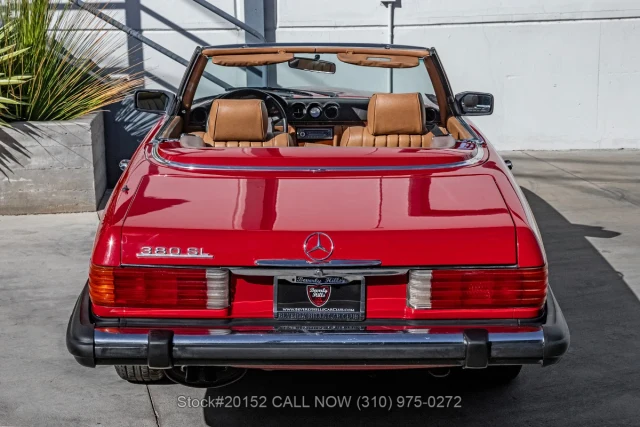 Foto 7 di 24: 1985 Mercedes Benz 380SL