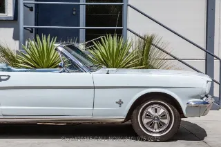Foto 14 di 24: 1966 Ford Mustang
