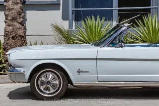 Foto 16 di 24: 1966 Ford Mustang