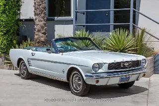 Foto 1 di 24: 1966 Ford Mustang