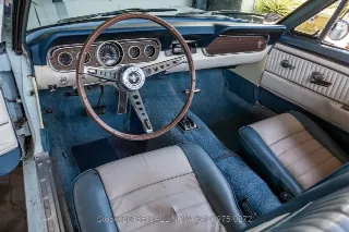 Foto 21 di 24: 1966 Ford Mustang
