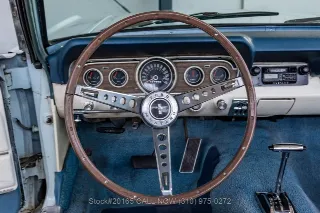 Foto 22 di 24: 1966 Ford Mustang