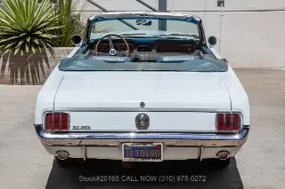 Foto 6 di 24: 1966 Ford Mustang