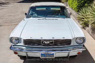 Foto 9 di 24: 1966 Ford Mustang
