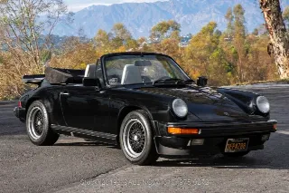 Foto 1 di 24: 1988 Porsche Carrera
