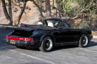 Foto 6 di 24: 1988 Porsche Carrera