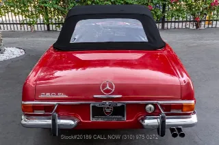 Foto 11 di 24: 1970 Mercedes Benz 280SL