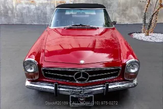 Foto 9 di 24: 1970 Mercedes Benz 280SL
