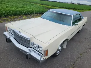 Foto 4 di 7: Chrysler Newport | 1977 | Route 66 Auctions