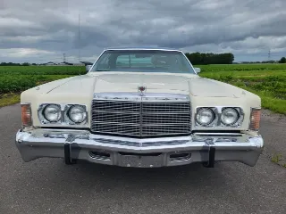Foto 5 di 7: Chrysler Newport | 1977 | Route 66 Auctions