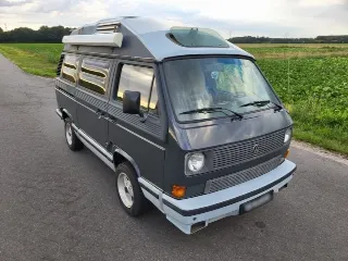 Foto 3 di 8: Volkswagen T3 Dehler Camper | 1985 | Route 66 Auctions