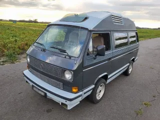 Foto 5 di 8: Volkswagen T3 Dehler Camper | 1985 | Route 66 Auctions
