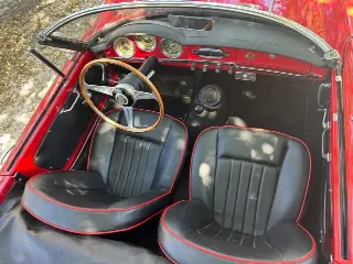 Foto 2 di 8: Alfa Romeo Giulietta Spider | 1959 | Route 66 Auctions