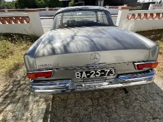 Foto 4 di 8: Mercedes-Benz 220 SEb Coupé | 1961 | Route 66 Auctions