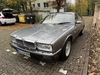 Foto 4 di 8: Jaguar XJ6 | Route 66 Auctions