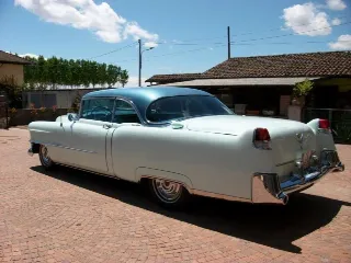 Foto 5 di 8: Cadillac Coupe de Ville | Route 66 Auctions