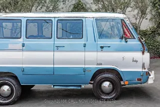 Foto 10 di 24: 1965 Dodge A100