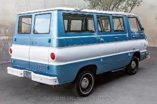 Foto 5 di 24: 1965 Dodge A100
