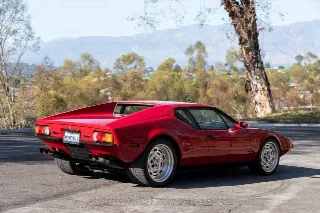 Foto 5 di 24: 1971 DeTomaso Pantera