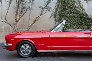Foto 19 di 24: 1966 Ford Mustang Convertible