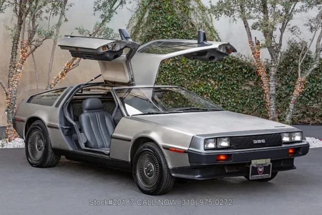 1982 DeLorean DMC 12