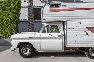 Foto 13 di 24: 1961 Chevrolet Apache 20 Camper