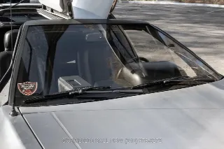 Foto 10 di 24: 1981 DeLorean DMC 12