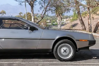 Foto 11 di 24: 1981 DeLorean DMC 12