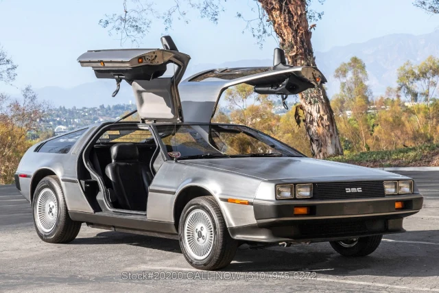 1981 DeLorean DMC 12