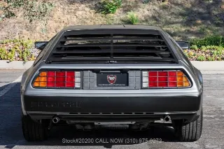 Foto 6 di 24: 1981 DeLorean DMC 12