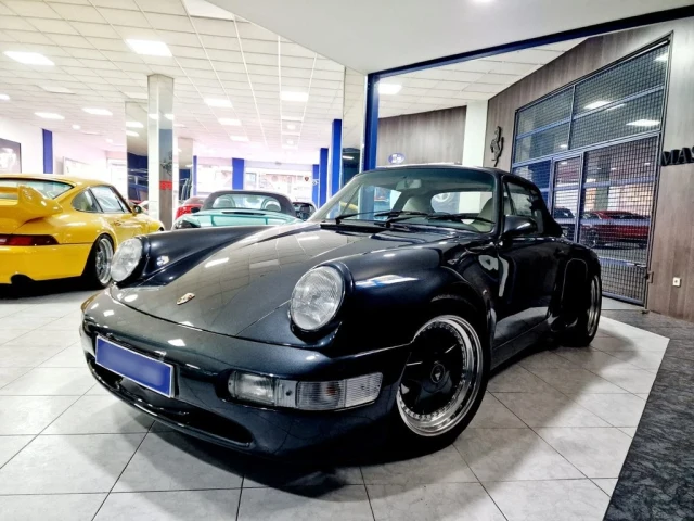 Porsche 911 Carrera 4 | 1990 | Route 66 Auctions