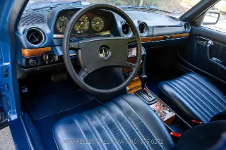 Foto 18 di 24: 1982 Mercedes Benz 300D