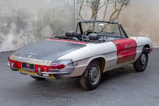 Foto 5 di 24: 1969 Alfa Romeo 1750 Spider
