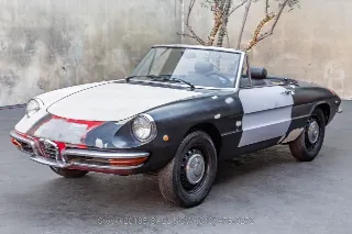 Foto 8 di 24: 1969 Alfa Romeo 1750 Spider