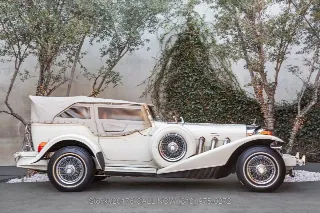 Foto 10 di 24: 1977 Excalibur Series III Phaeton