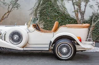 Foto 18 di 24: 1977 Excalibur Series III Phaeton