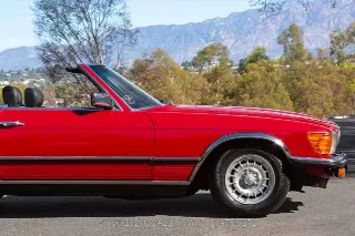 Foto 22 di 24: 1983 Mercedes Benz 280SL