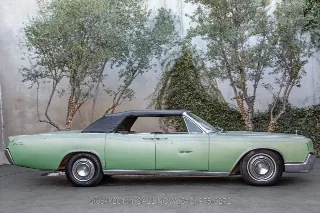 Foto 10 di 24: 1967 Lincoln Continental