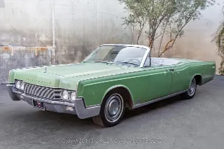 Foto 8 di 24: 1967 Lincoln Continental